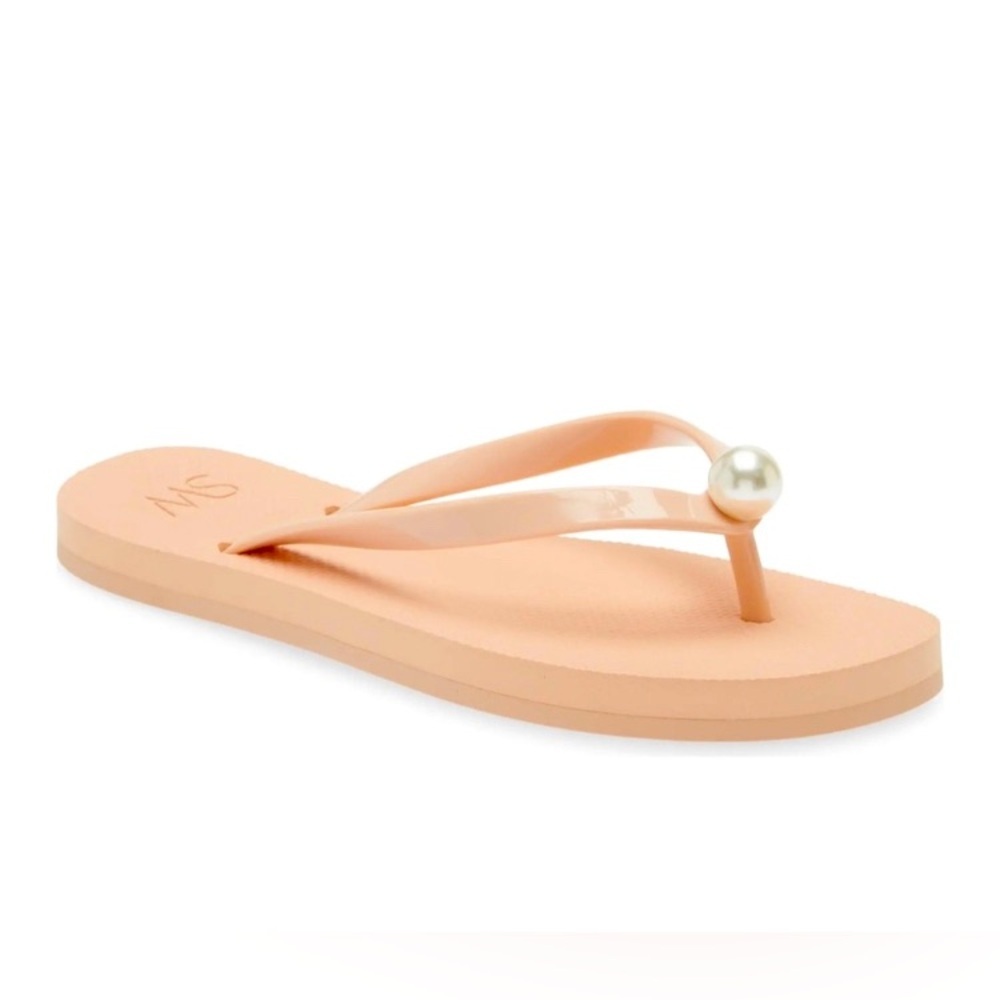 Stuart Weitzman Imitation Pearl Flip Flop in Poudre Size 9